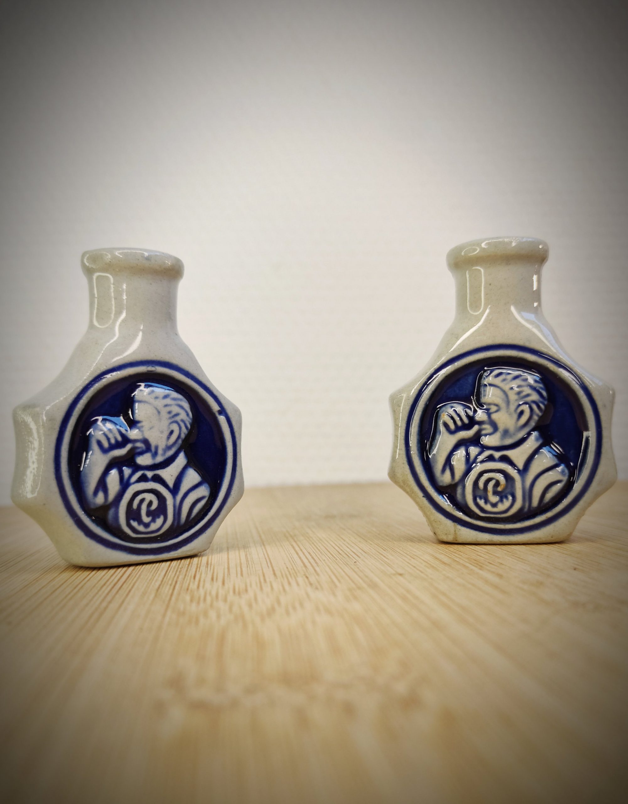 Snuff bottles