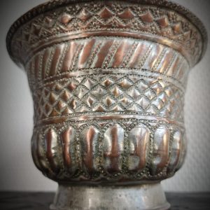 Vase Ghalamzani