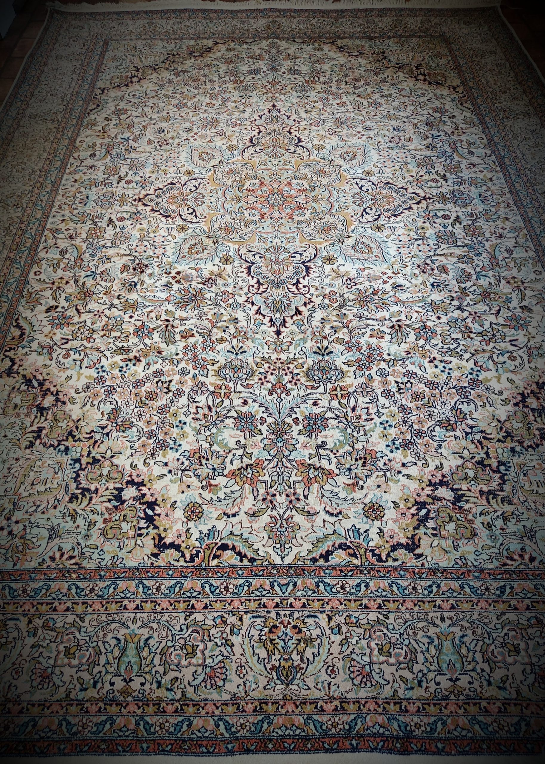 Kashmir rug