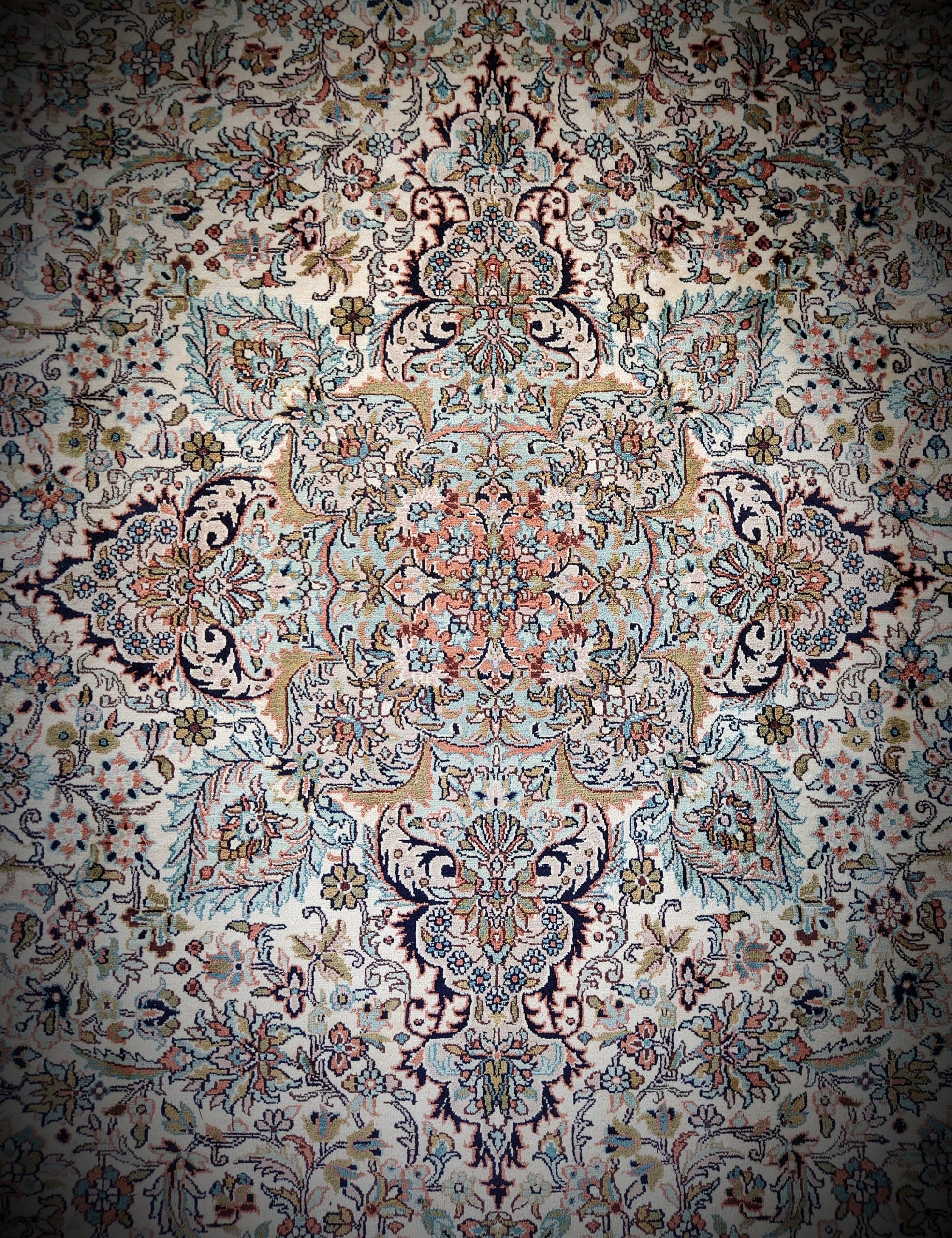 Kashmir rug